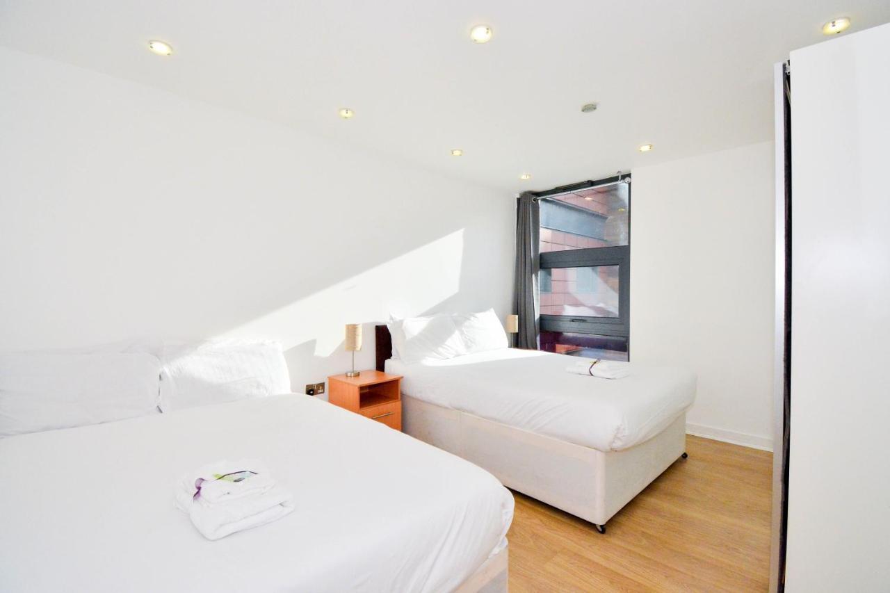 Apartment Wharf - Canary South ลอนดอน ภายนอก รูปภาพ